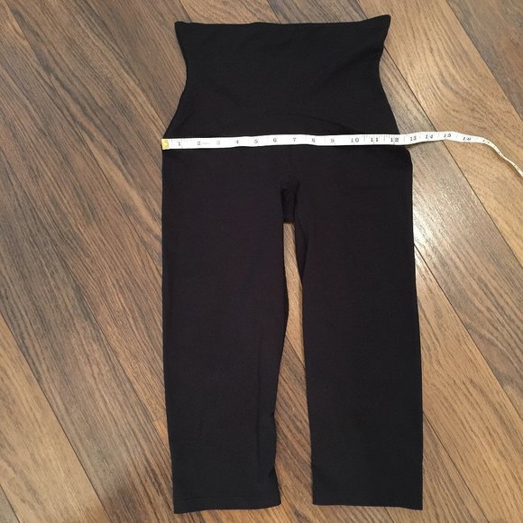 SPANX Black Compression Under Garment Shape Wear - Cropped Pants - Picture 4 of 13